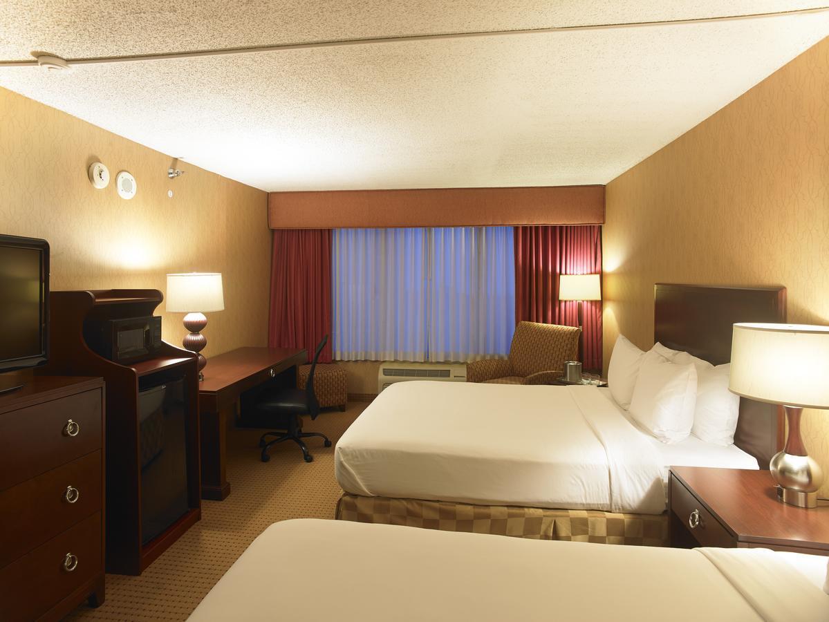 Rochester Riverside Hotel 外观 照片