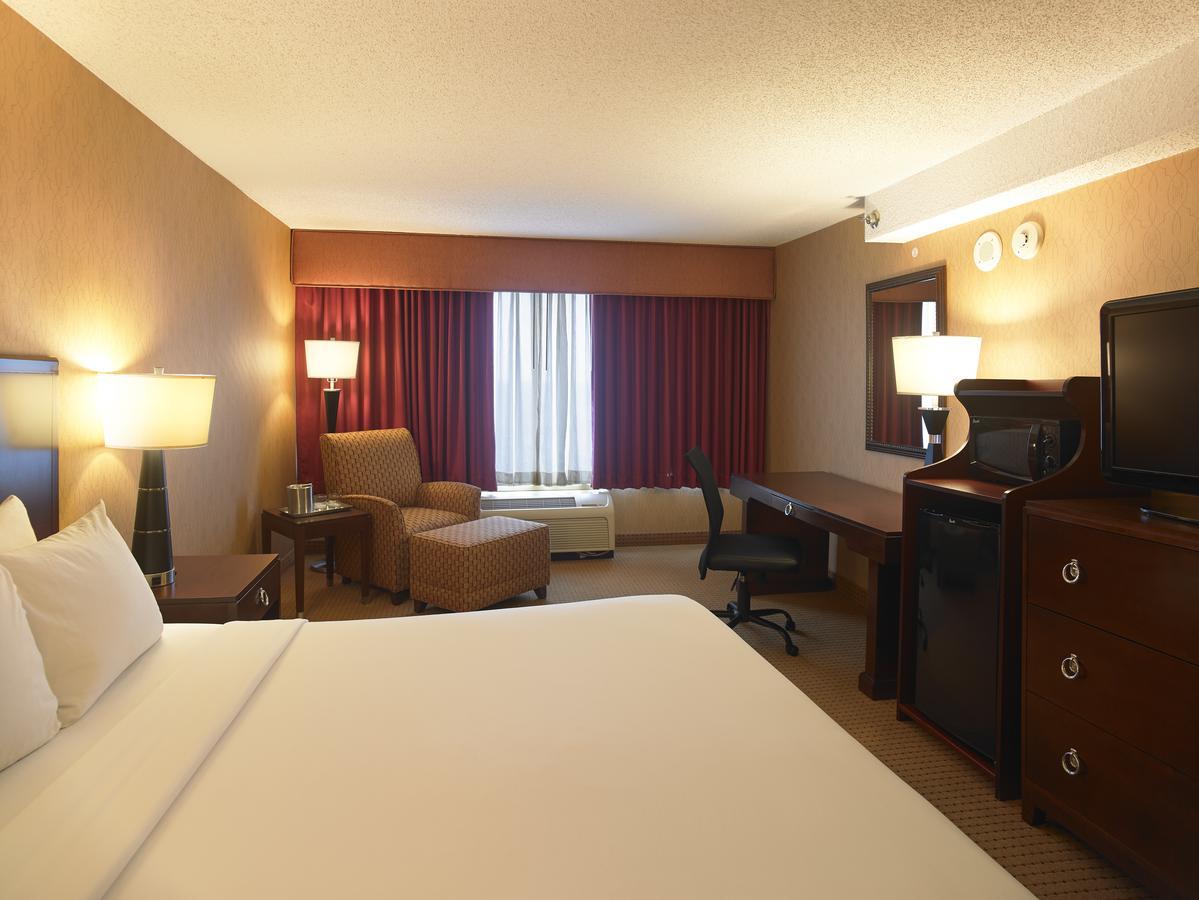 Rochester Riverside Hotel 外观 照片
